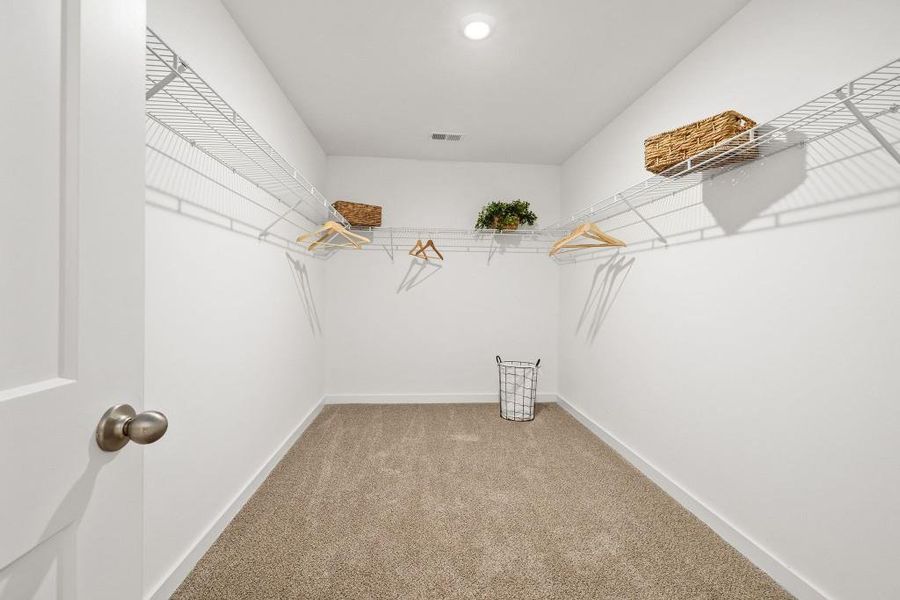 Spacious, unfurnished interior of a new home in Red Bird Manor, Jefferson (Image 21). Spacious, unfurnished interior of a new home in Red Bird Manor, Jefferson (Image 21).