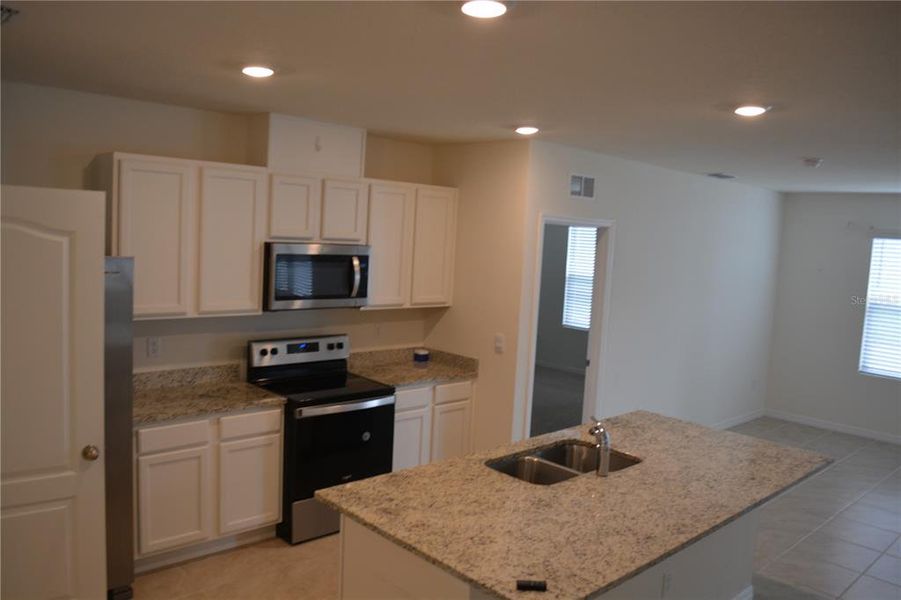 Furnished interior view inside a new home in , Lakeland (Image 4).