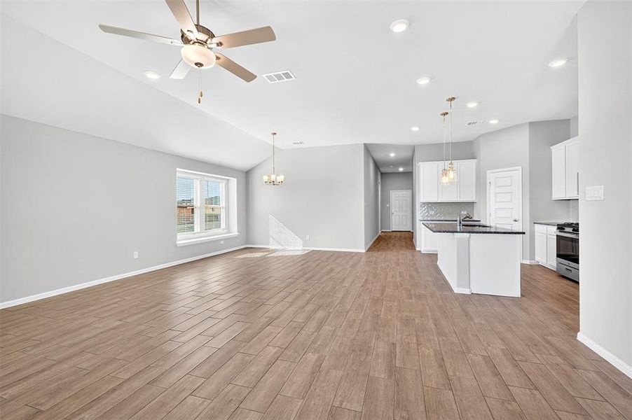 Spacious, unfurnished interior of a new home in Mobberly Farms, Pilot Point (Image 26). Spacious, unfurnished interior of a new home in Mobberly Farms, Pilot Point (Image 26).