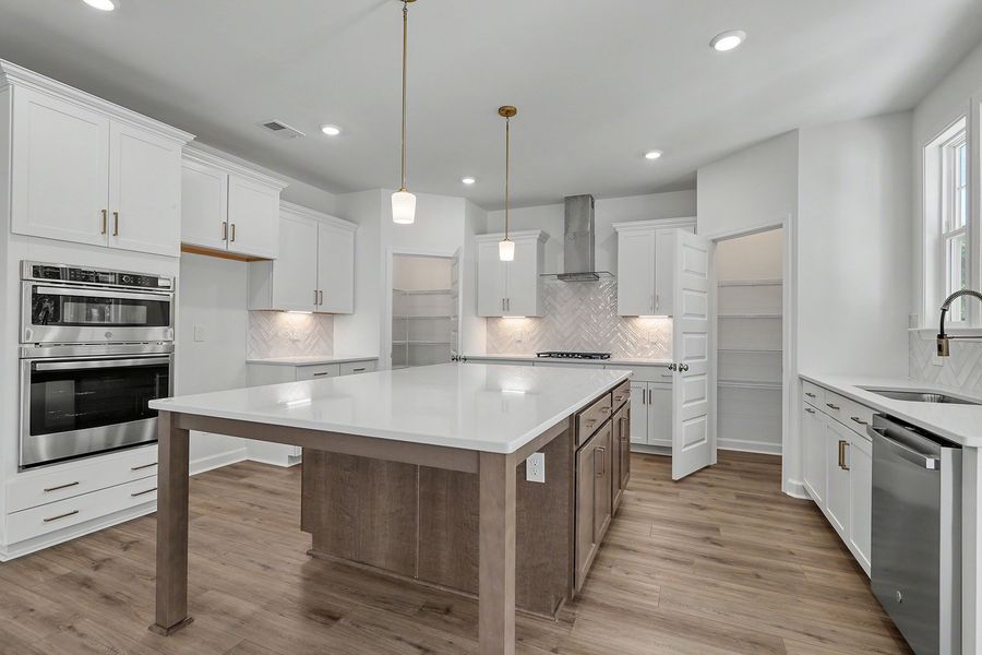 Furnished interior view inside a new home in Arcadia, Myrtle Beach (Image 11).