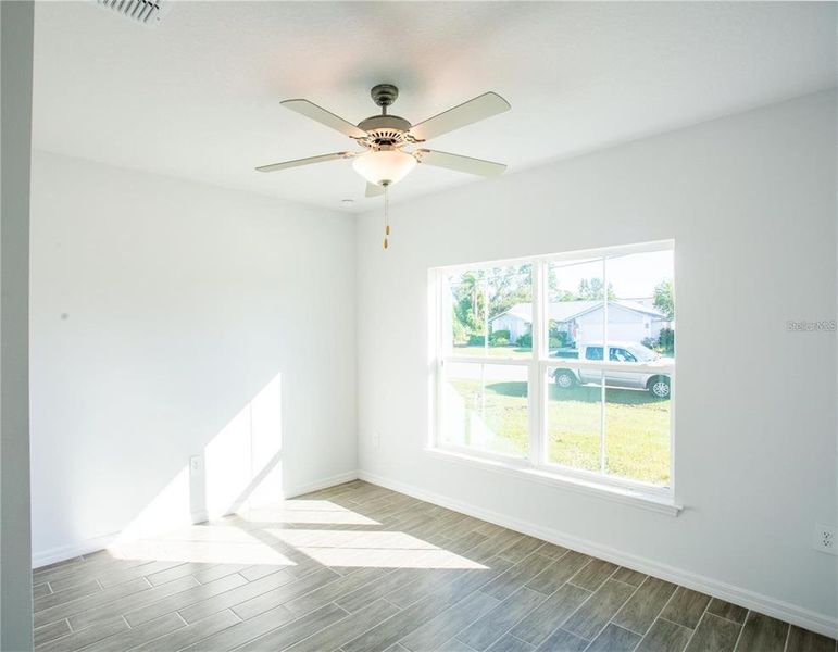 Spacious, unfurnished interior of a new home in , Punta Gorda (Image 22).