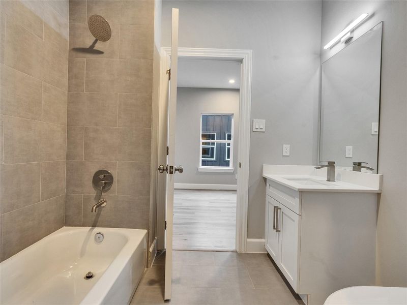 Guest bath - Third Floor