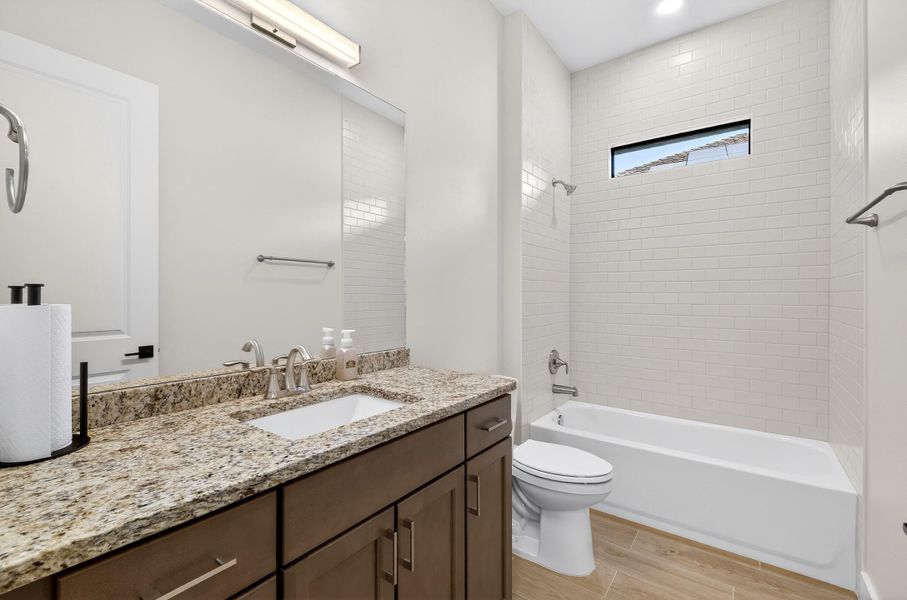 CM MEDIA-15 CM MEDIA-15