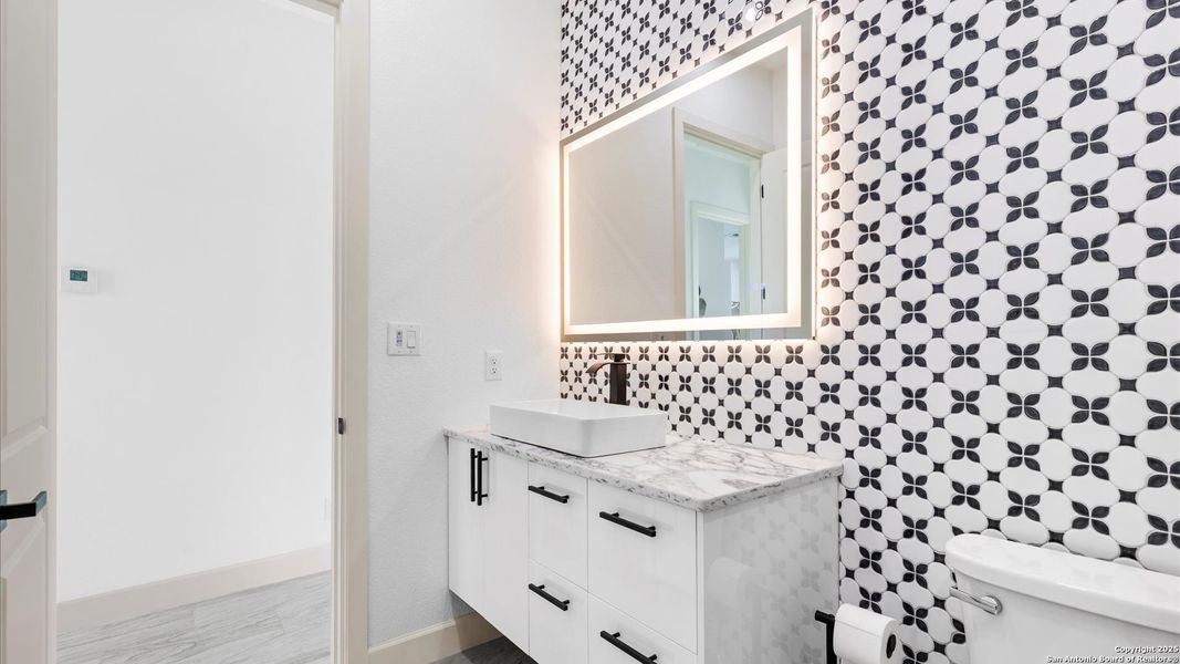 Furnished interior view inside a new home in , San Antonio (Image 18).