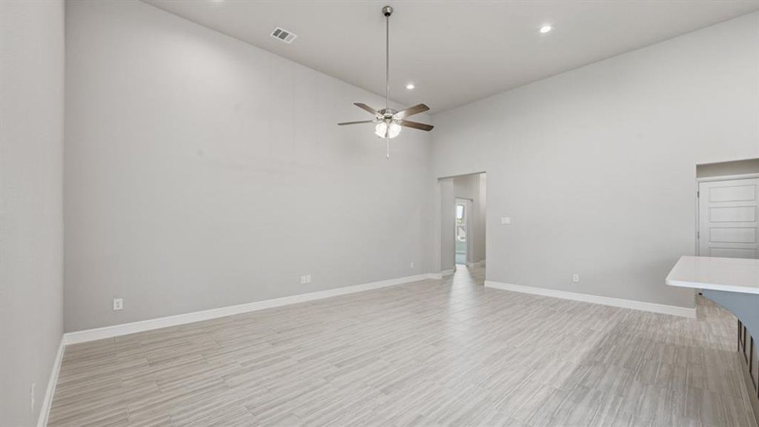 Spacious, unfurnished interior of a new home in Treeline, Justin (Image 31). Spacious, unfurnished interior of a new home in Treeline, Justin (Image 31).