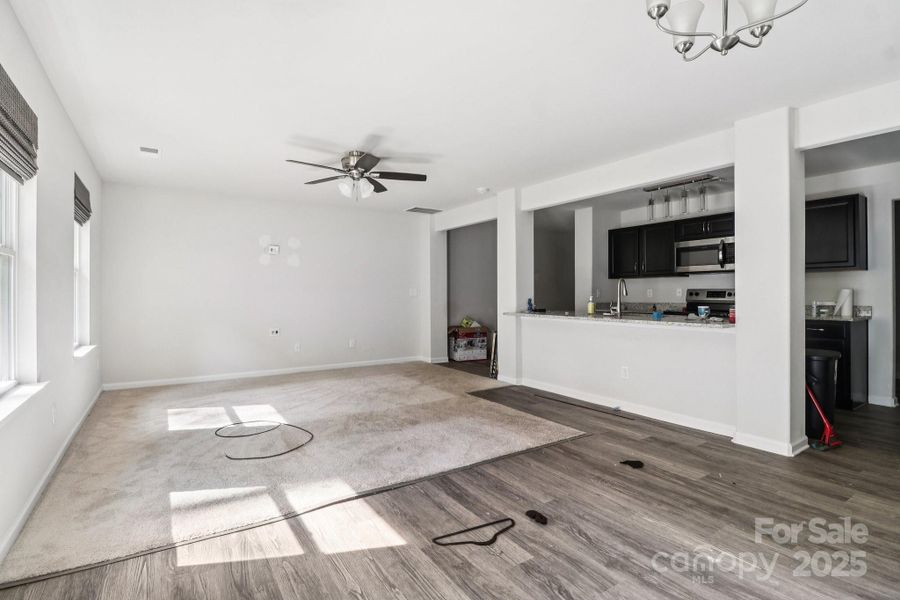 Spacious, unfurnished interior of a new home in , Lancaster (Image 14).