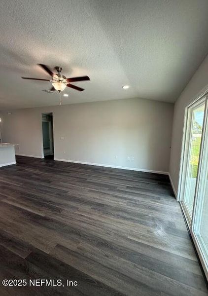 Spacious, unfurnished interior of a new home in , Jacksonville (Image 47).