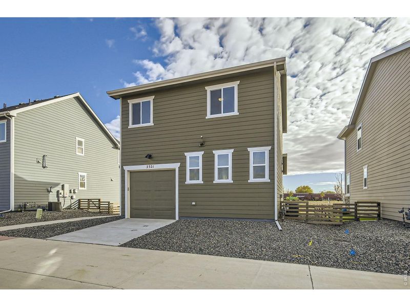 Exterior details and patio area of a home in Waterfield, Fort Collins (Image 3).
