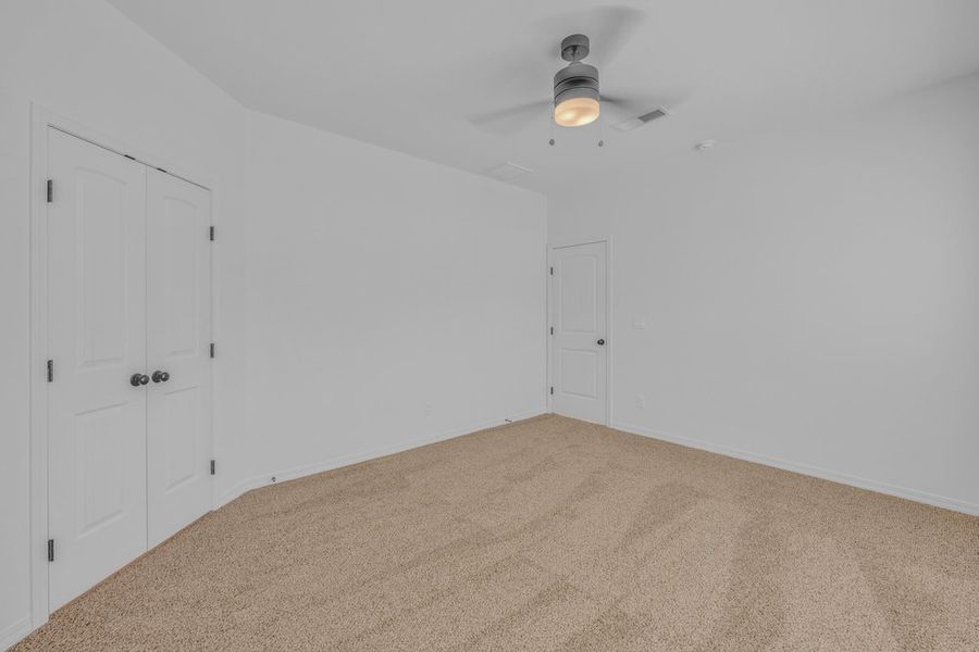 Spacious, unfurnished interior of a new home in Paseo Del Este, El Paso (Image 16).