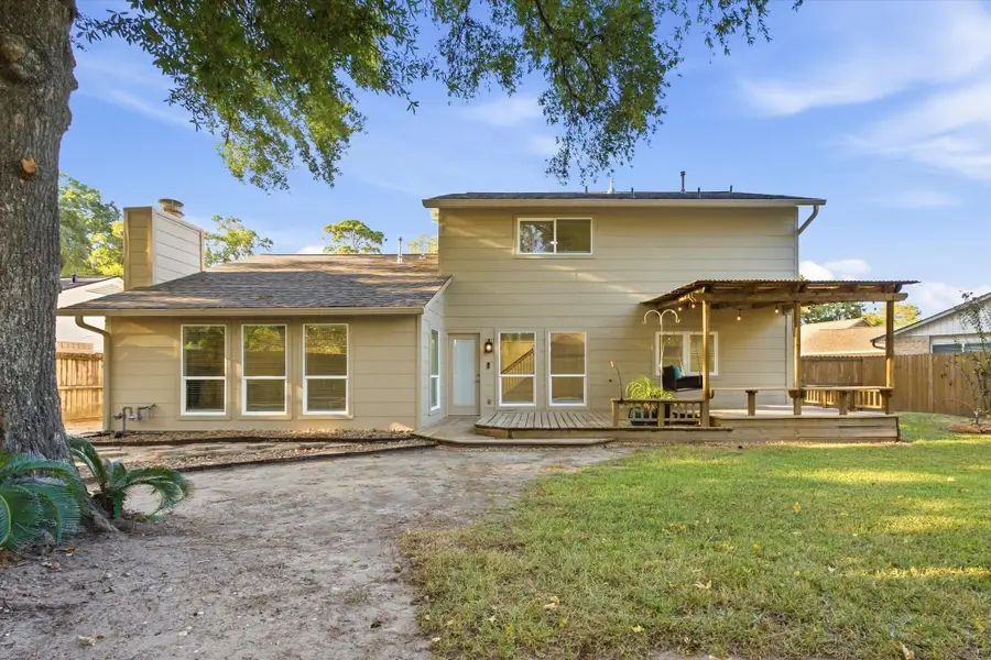Exterior details and patio area of a home in , Kingwood (Image 4).