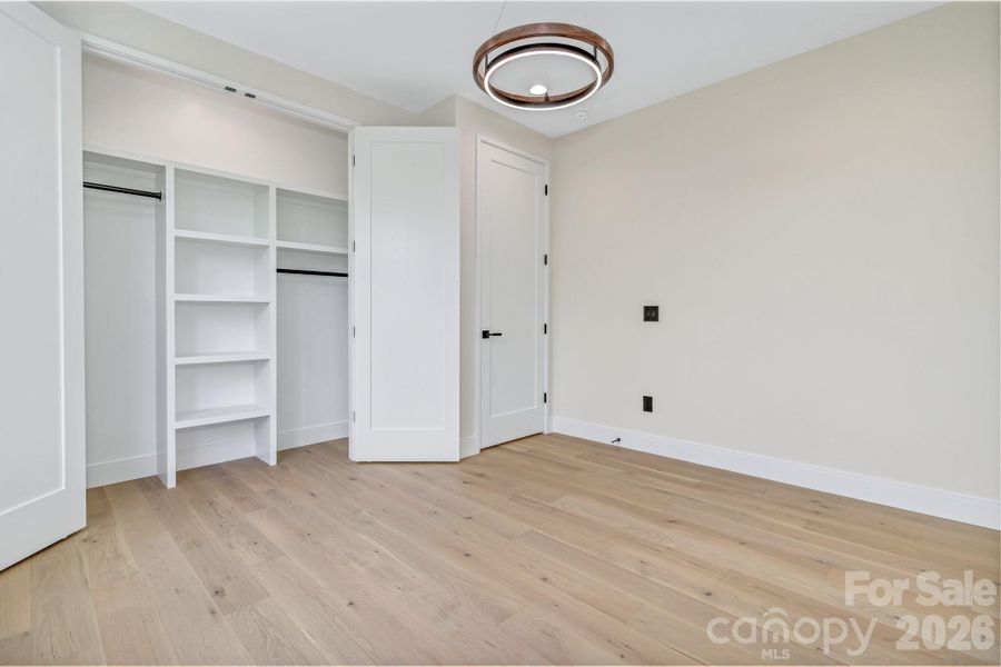 Spacious, unfurnished interior of a new home in , Leicester (Image 23).