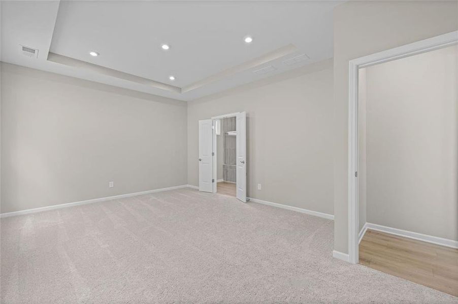 Spacious, unfurnished interior of a new home in Easton Park, Dallas (Image 34).