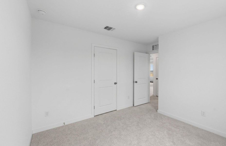 Spacious, unfurnished interior of a new home in Vantage, San Marcos (Image 28). Spacious, unfurnished interior of a new home in Vantage, San Marcos (Image 28).
