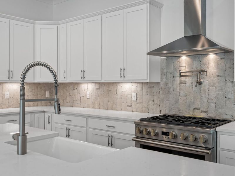 Close-up of interior finishes inside a home in Shelton Square, Murfreesboro (Image 22).