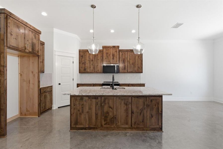 Furnished interior view inside a new home in , Weatherford (Image 14).