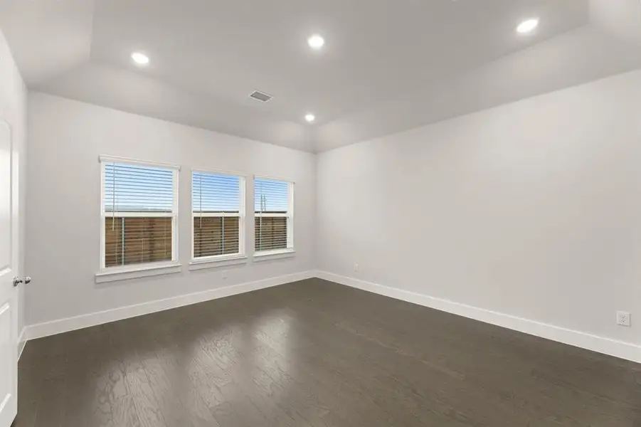 Spacious, unfurnished interior of a new home in Solterra, Mesquite (Image 19). Spacious, unfurnished interior of a new home in Solterra, Mesquite (Image 19).