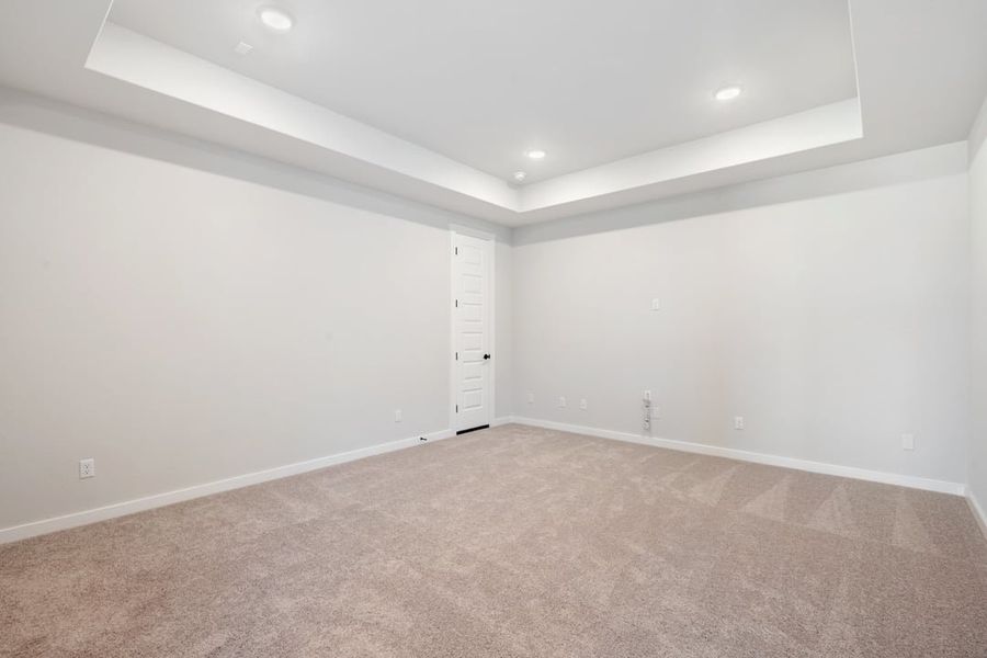 Spacious, unfurnished interior of a new home in Lagos Reserve, Manor (Image 36). Spacious, unfurnished interior of a new home in Lagos Reserve, Manor (Image 36).