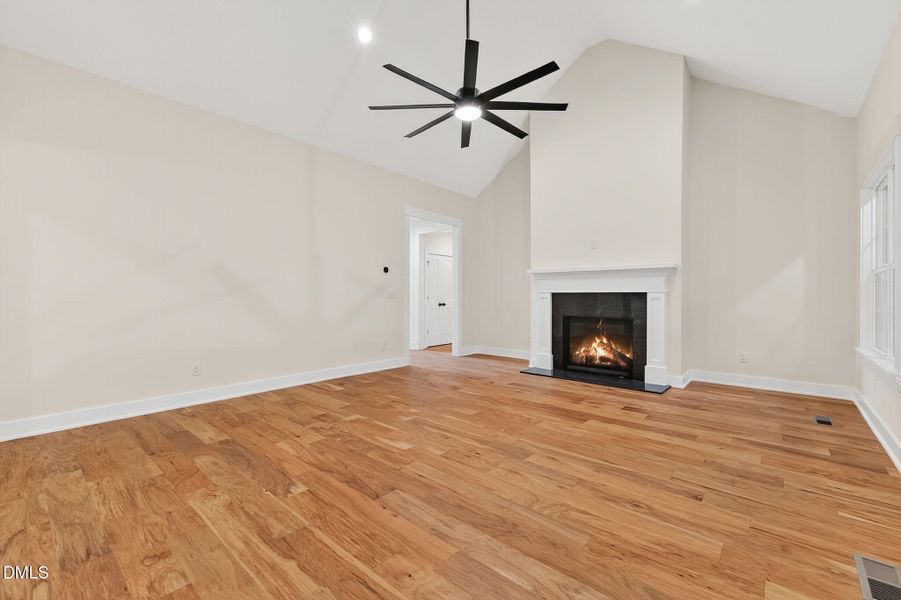 24-web-or-mls-022_DSC04670 24-web-or-mls-022_DSC04670