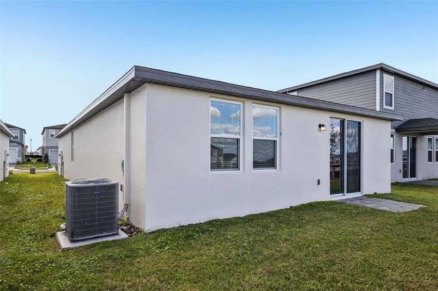 Exterior details and patio area of a home in Crosswinds - Classic Series, Haines City (Image 19).