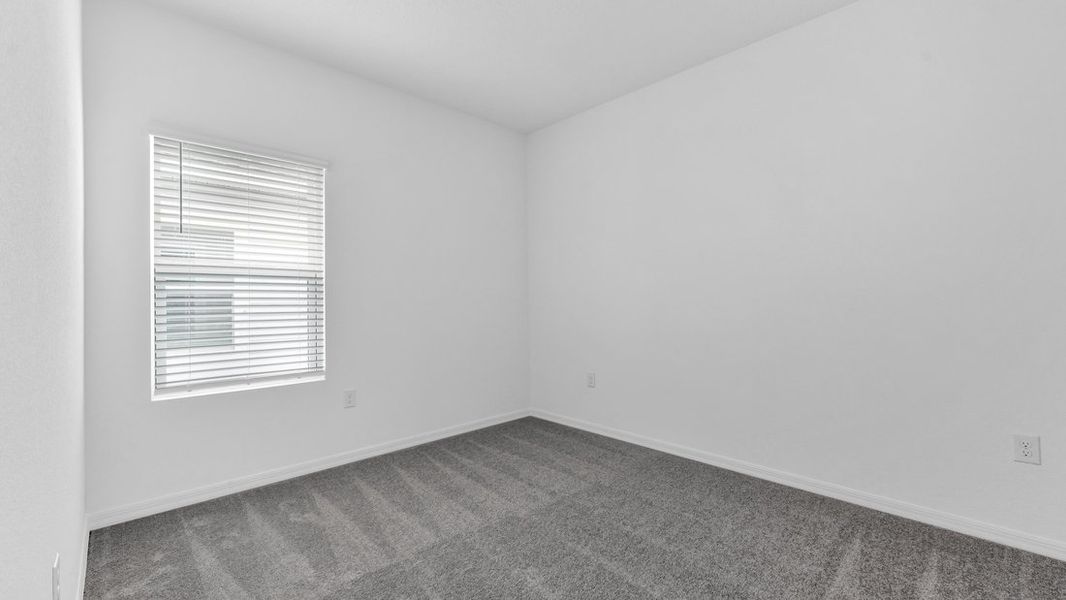 Spacious, unfurnished interior of a new home in Coopers Meadow, Jacksonville (Image 24).