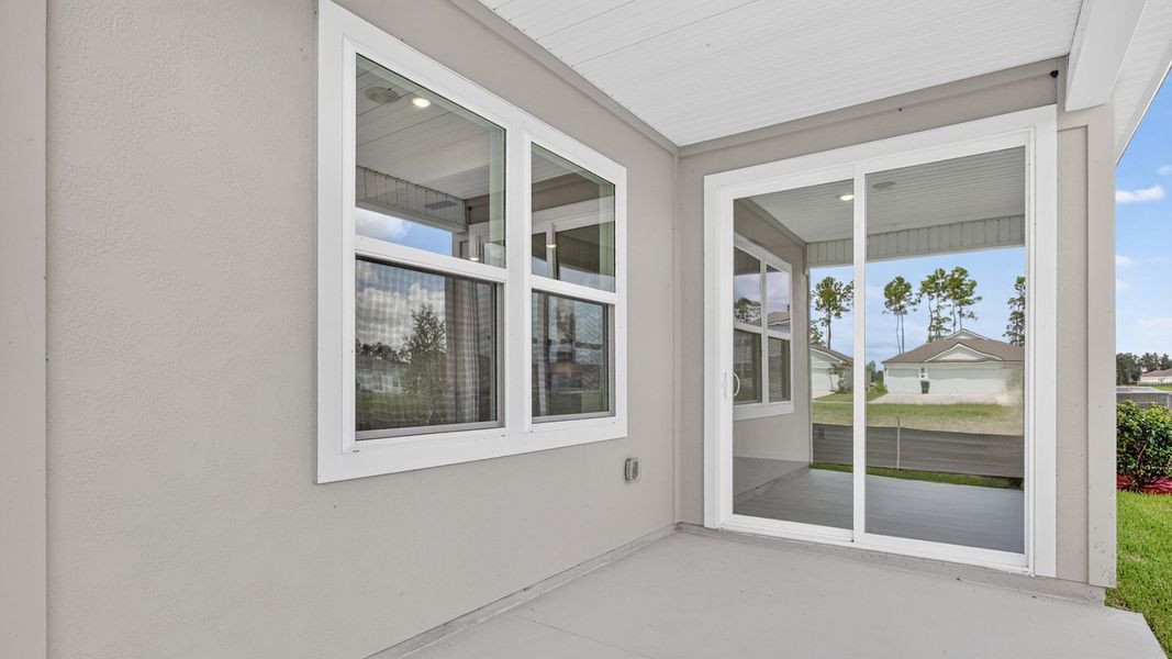 Representative exterior details of a home built from the Alden by D.R. Horton in Broward Key, Jacksonville (Image 3).