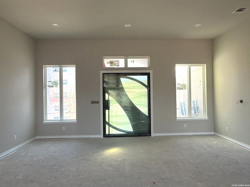 Spacious, unfurnished interior of a new home in , Spring Branch (Image 7).