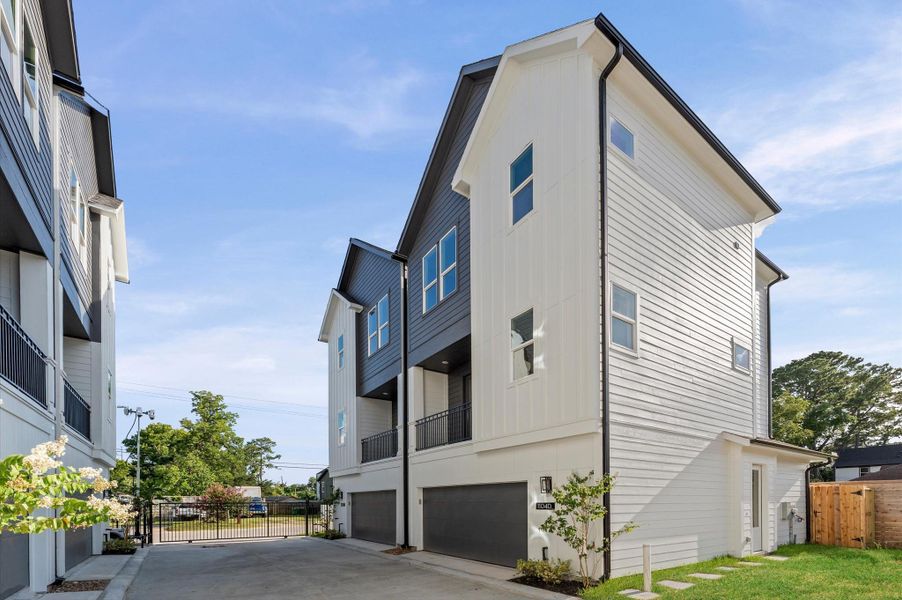 Front exterior of a new home in , Houston, TX, highlighting curb appeal (Image 19).