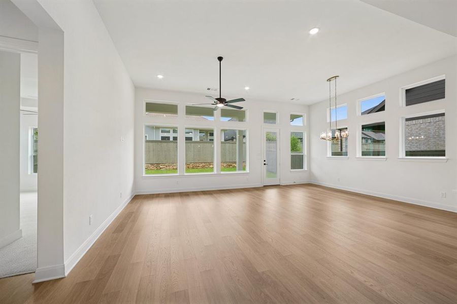 Spacious, unfurnished interior of a new home in Pecan Square - Gardens, Northlake (Image 20).