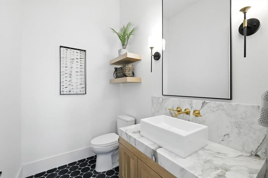 Furnished interior view inside a new home in , Dallas (Image 15). Furnished interior view inside a new home in , Dallas (Image 15).