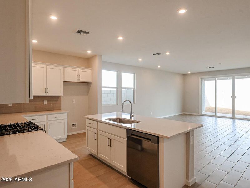 10_Rancho-Vista_Surprise_AZ-Affordable-N