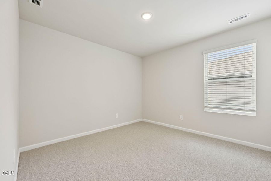 40-web-or-mls-Oak Manor - Raleigh - 153 40-web-or-mls-Oak Manor - Raleigh - 153