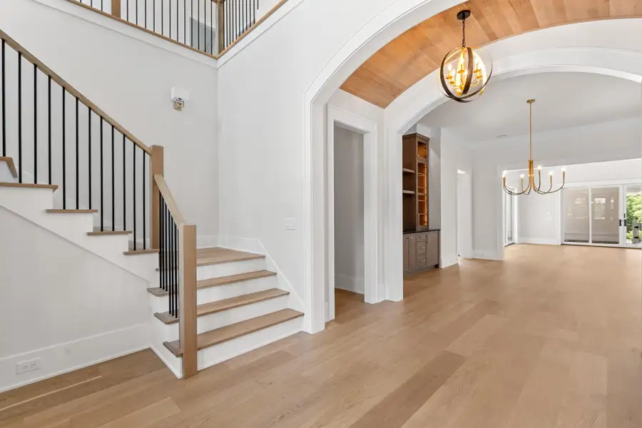 Spacious, unfurnished interior of a new home in , Charleston (Image 60).