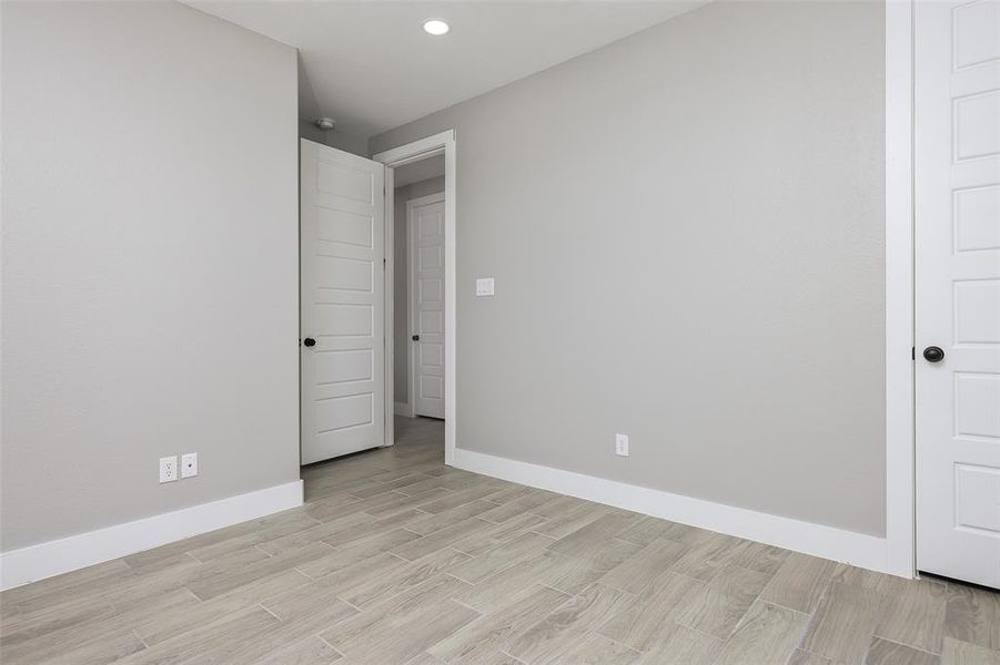 Spacious, unfurnished interior of a new home in , Mabank (Image 23).