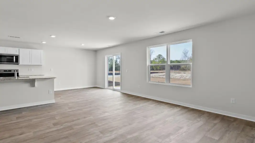 Spacious, unfurnished interior of a new home in Vineyard Trail, Jacksonville (Image 14). Spacious, unfurnished interior of a new home in Vineyard Trail, Jacksonville (Image 14).