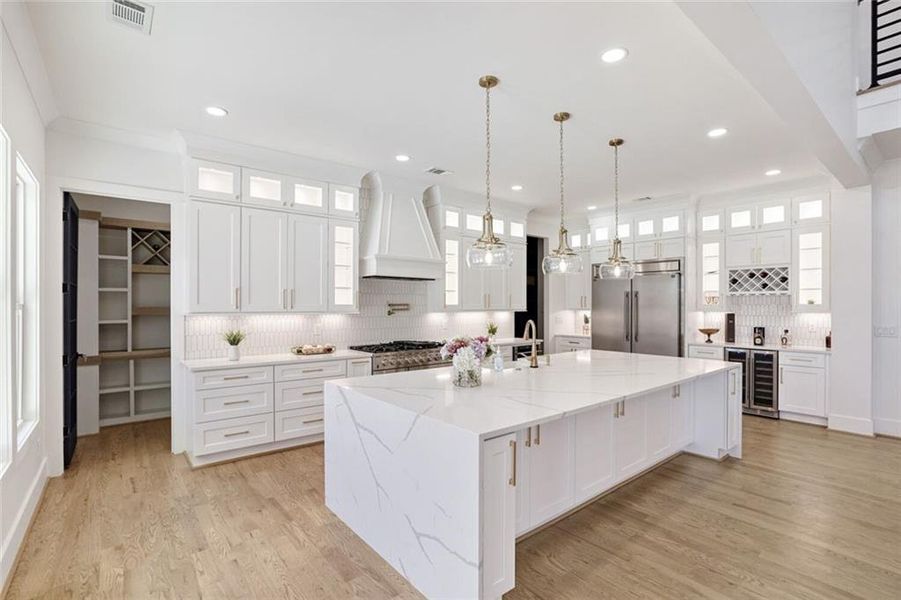 Furnished interior view inside a new home in , Grayson (Image 8).