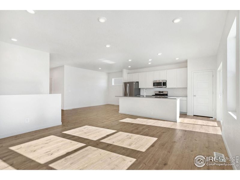 Spacious, unfurnished interior of a new home in Hudson Hills, Hudson (Image 9).