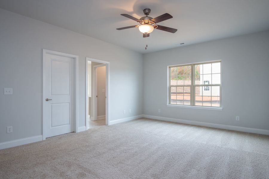 Representative unfurnished interior of a home built from the 3030 by Adams Homes in Parkland Place, Pace (Image 20).
