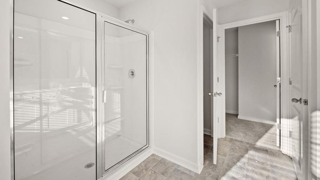 Spacious, unfurnished interior of a new home in Mountain Park, Dahlonega (Image 20).