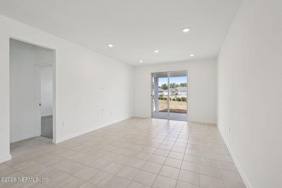 Spacious, unfurnished interior of a new home in Cypress Meadows - Signature Series, Jacksonville (Image 15).