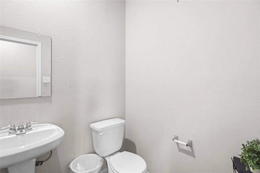 Furnished interior view inside a new home in , Huntsville (Image 24).