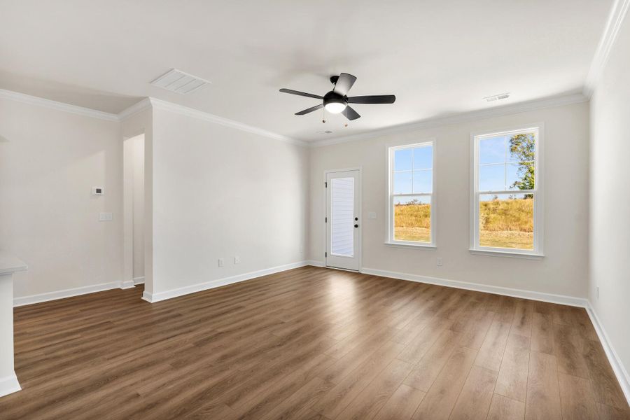 Spacious, unfurnished interior of a new home in , Summerville (Image 15).