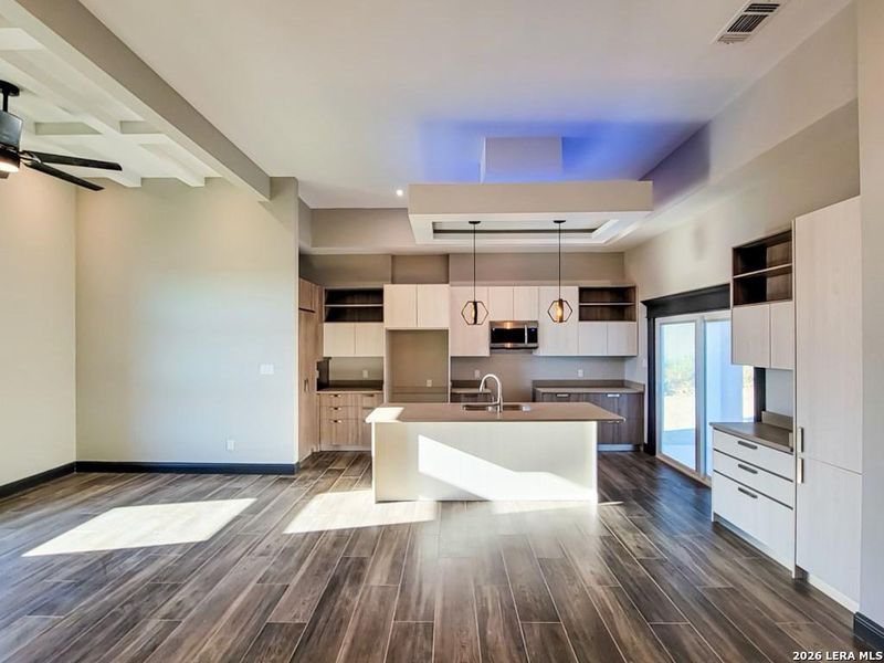 Furnished interior view inside a new home in , Eagle Pass (Image 5).