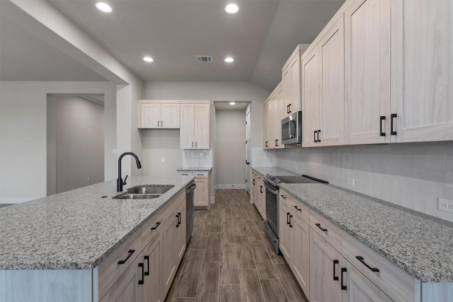 Furnished interior view inside a new home in Crescent Bluff, Georgetown (Image 9). Furnished interior view inside a new home in Crescent Bluff, Georgetown (Image 9).