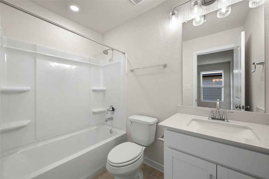 Furnished interior view inside a new home in Rolling Glen, Hutto (Image 7).