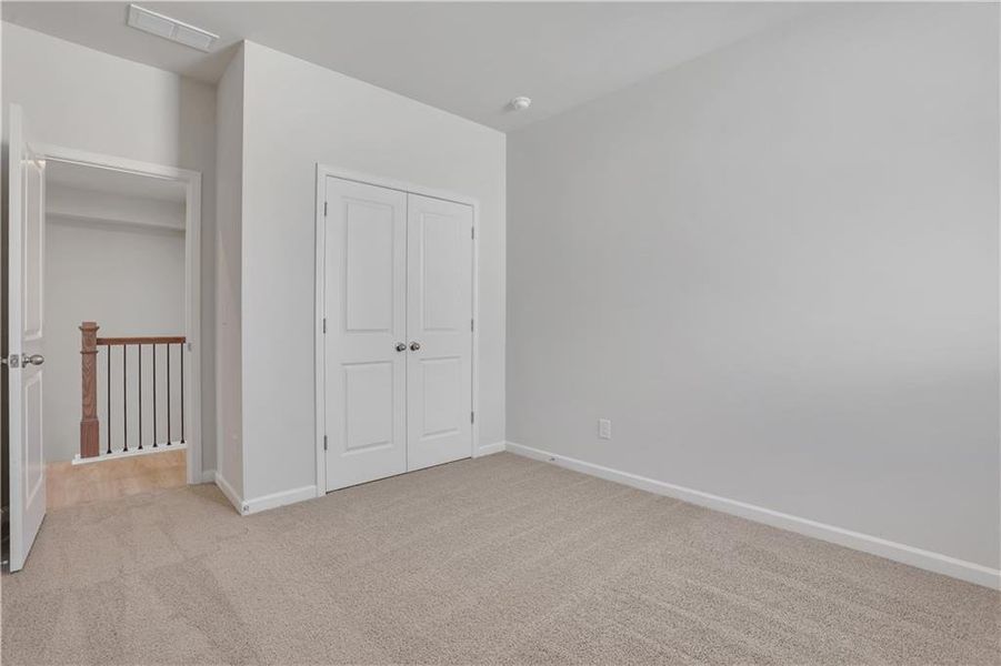 Spacious, unfurnished interior of a new home in Cambridge at Steels Bridge, Canton (Image 30).