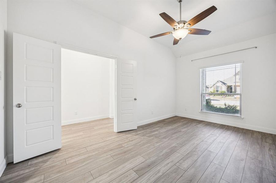 Spacious, unfurnished interior of a new home in Elevon, Lavon (Image 28).