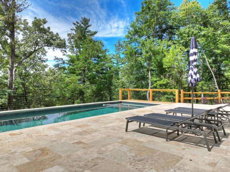 Image 75 of a home in .