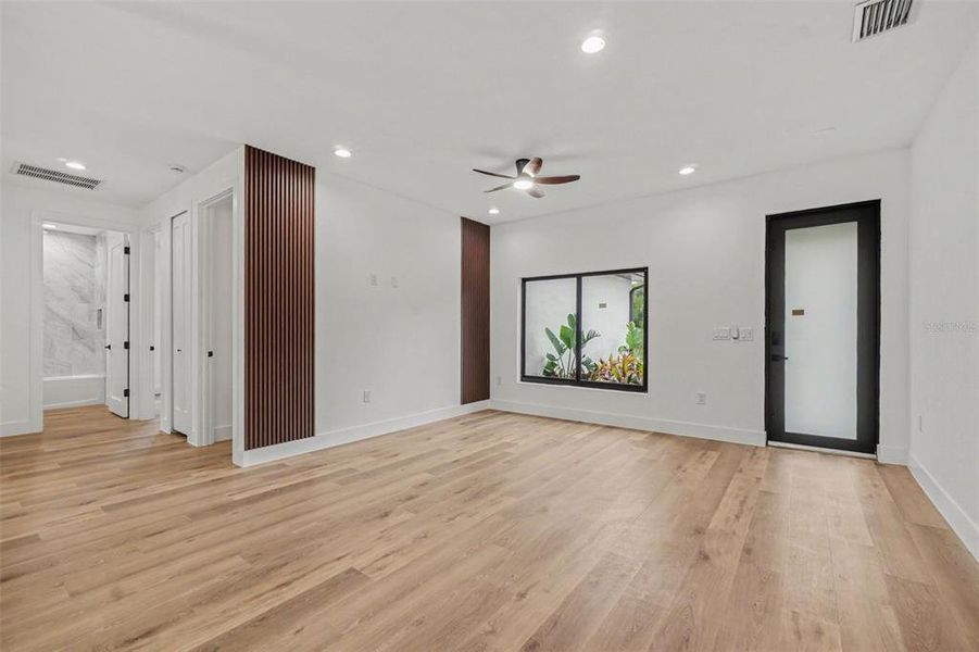 Spacious, unfurnished interior of a new home in , Port Charlotte (Image 18). Spacious, unfurnished interior of a new home in , Port Charlotte (Image 18).