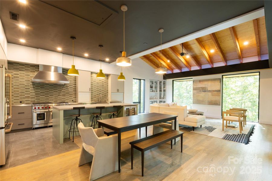 Image 33 of a home in .