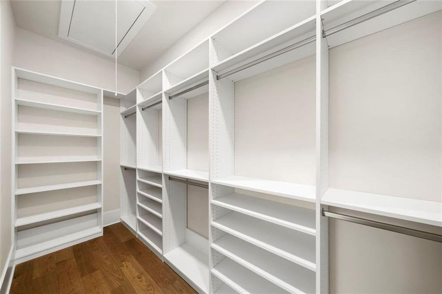 Spacious, unfurnished interior of a new home in , Atlanta (Image 25).